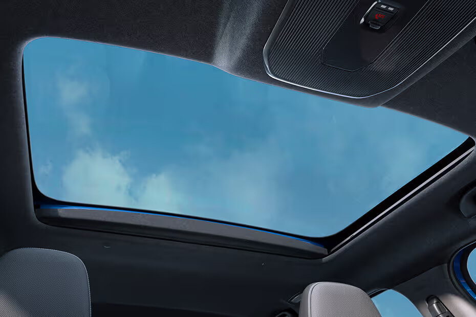 Sun roof and moon roof